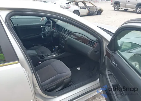 2013 Chevrolet Impala Ls z USA, uszkodzony, nr VIN 2G1WF5E36D1208914